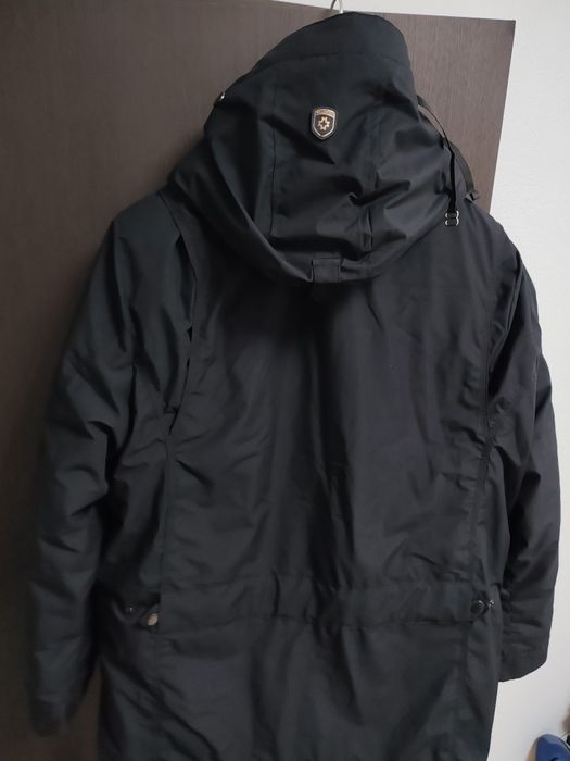 Geaca neagra Welnestain