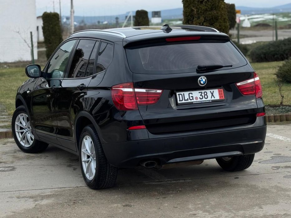 BMW X3 2.0 X-drive 184cp an.2012 2 butoane+head up display