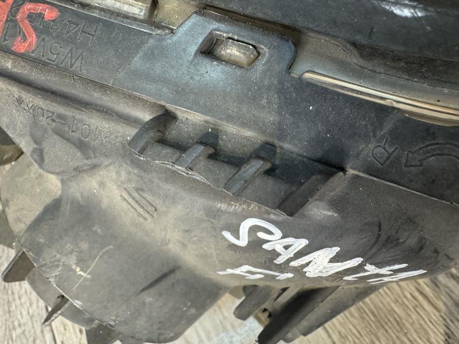 Фары на Хюндай Сантафе