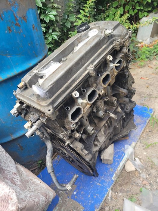 Продам двигатель на запчасти.
