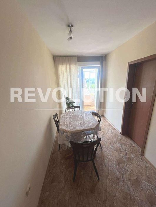 Дава се под наем Двустаен апартамент в Варна, Левски - 62 кв.м за 475 € - Снимка #2