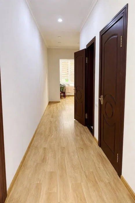 Срочно Продаётся Мирабад Электра Аппарат 2/2/5 ремонт хороший !