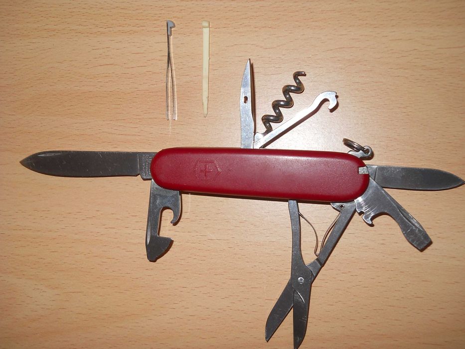 Briceag elvețian multifuncțional Swiss