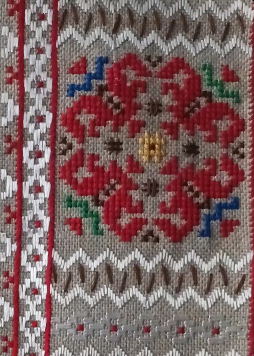 Традиционна българска шевица каре