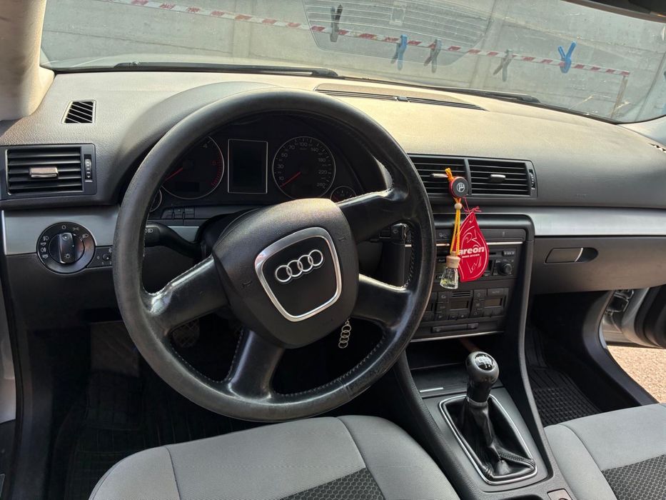 Audi A4 2.0 140 cp
