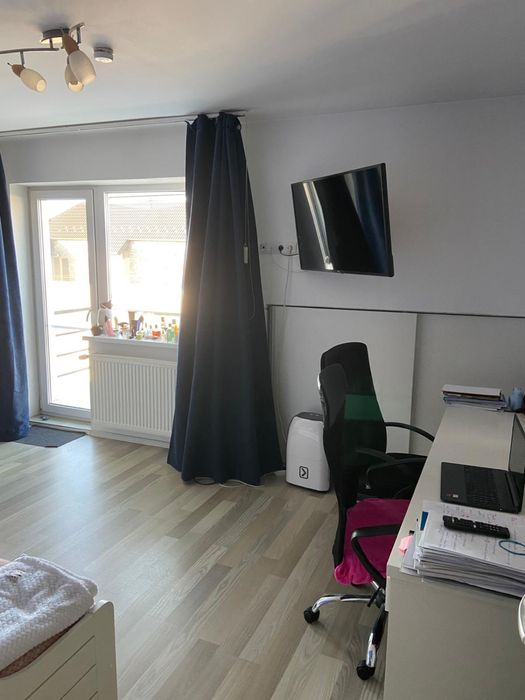 Vând apartament tip penthouse