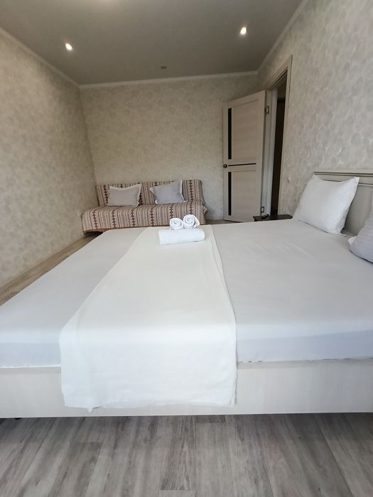 Сдам посуточно , 1 кв в 11 микр