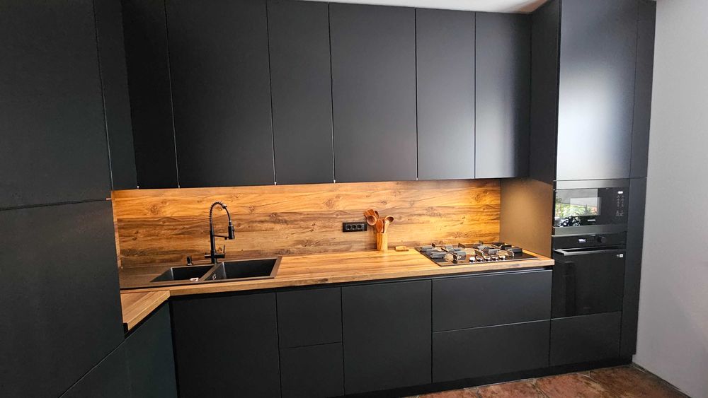 Mobila pe comanda, bucatarii, living, dresing