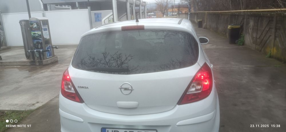 Vând Opel CORSA d
