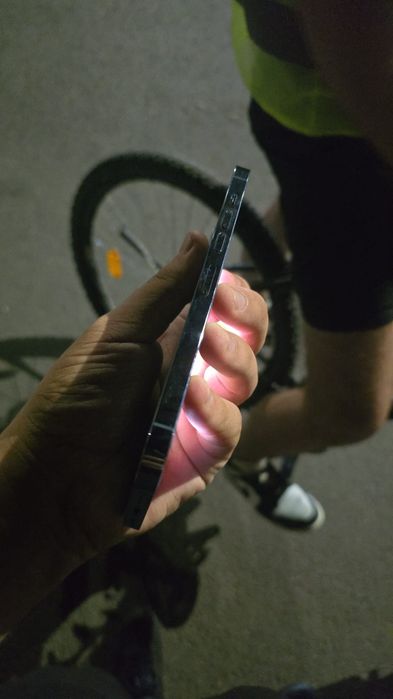 Vând IPhone 13 Pro Max