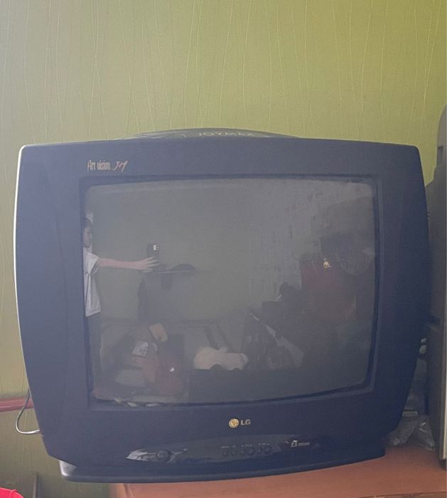 Продается телевизор LG