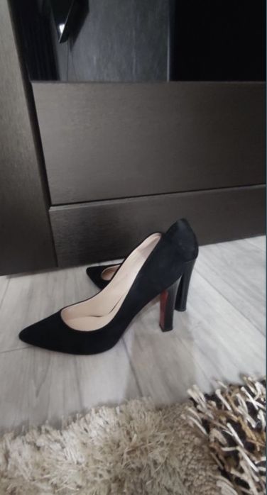 Женские туфли