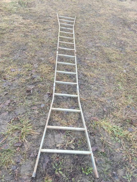 Scara pliabilă metalica