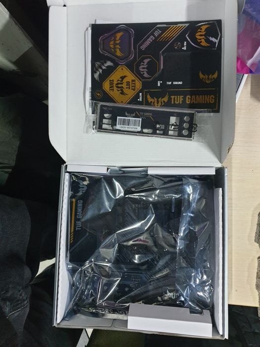 Материнская плата ASUS