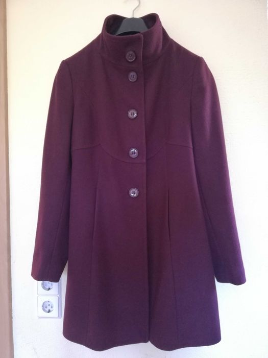 Вълнено палто Benetton размер 40 вишнево