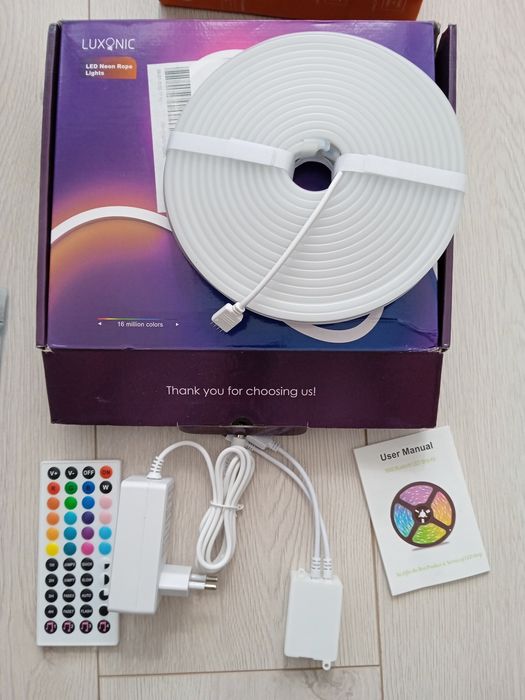 Banda led smart bluetooth rgb 10m cu priza si telecomanda waterproof