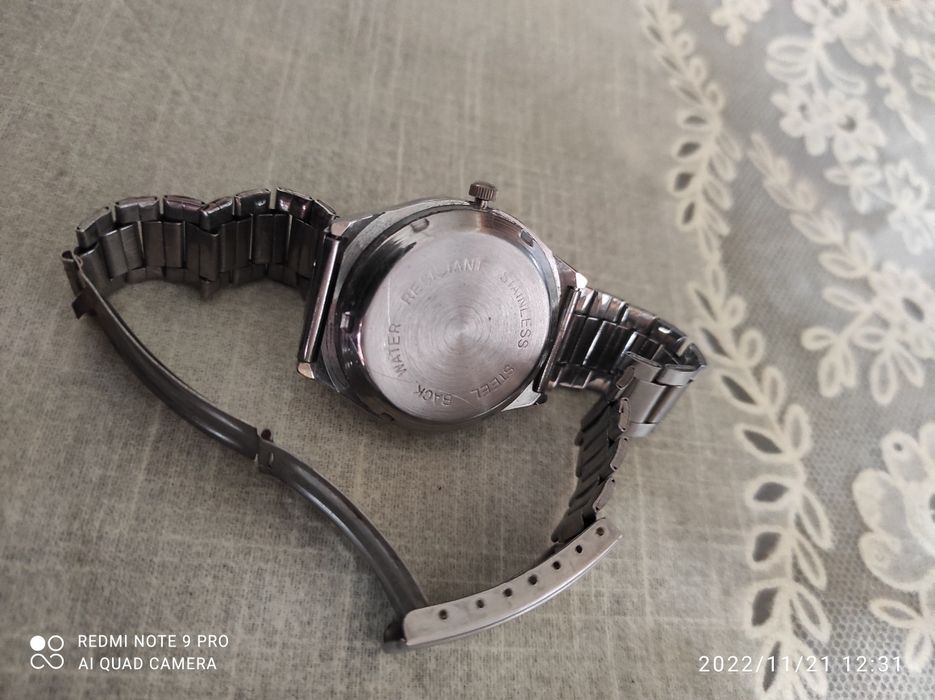 Продам наручные часы