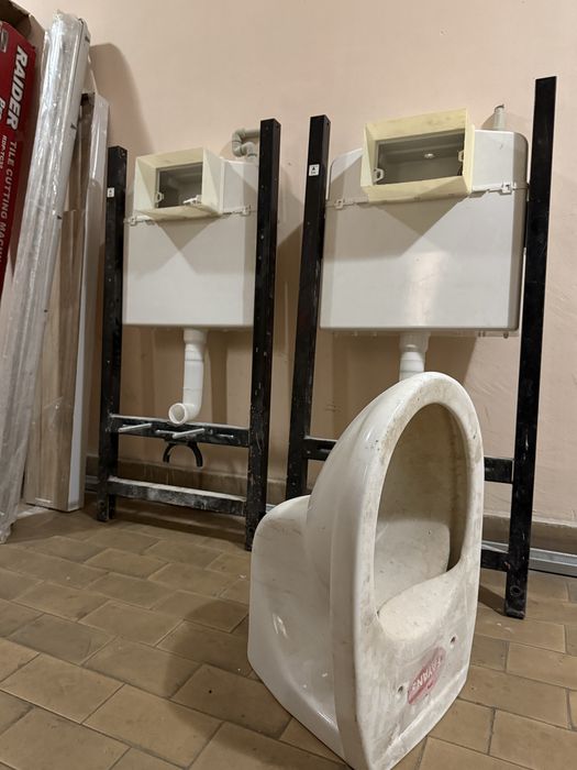 Структура за вграждане с тоалетна чиния 2бр