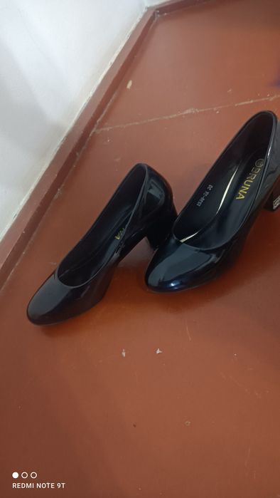 Туфли женские черные