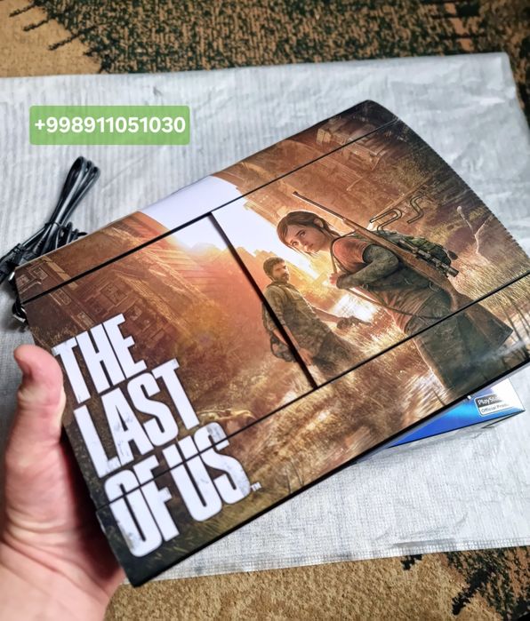 PlayStation 3 super slim 250 GB Plombasi bor.