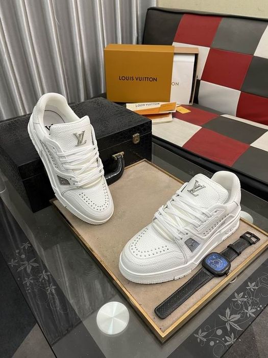 Luis Vuitton piele naturala 2025