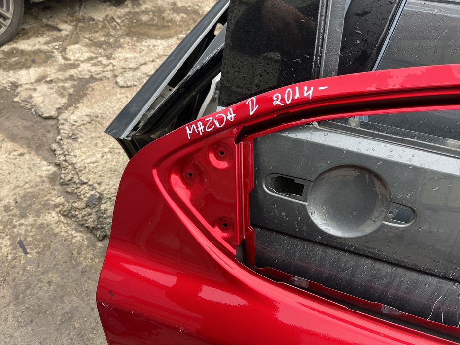 Дясна и лява врата Mazda 2 2014-
