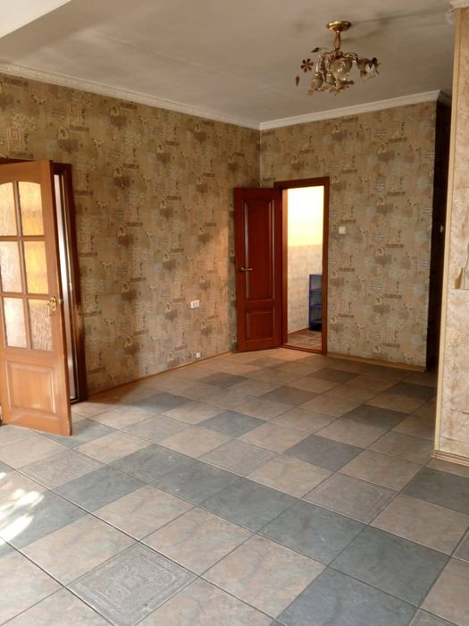 Продам коттедж в  Семее