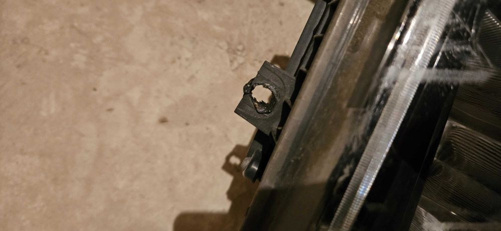 Ляв и десен лед фар за Скания