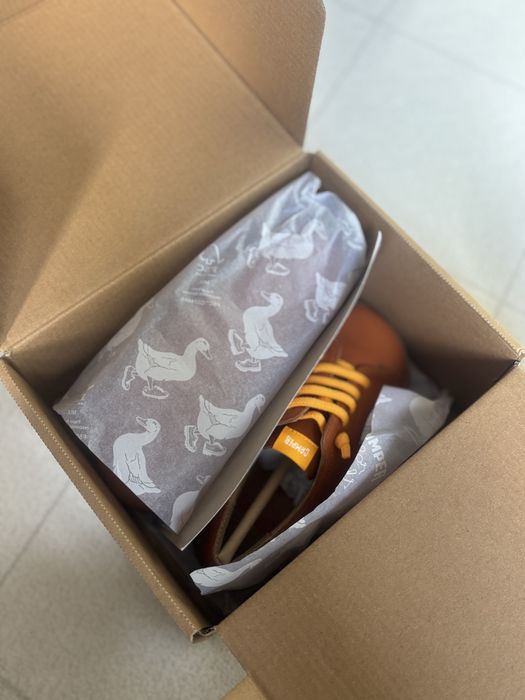 Нови кожени Camper Peu