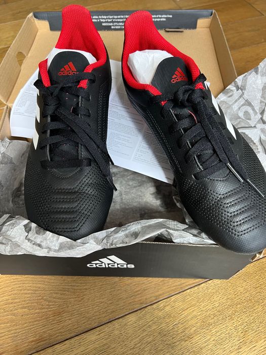 Детски / Юношески Бутонки/ футболни обувки Adidas Predator 37 1/3