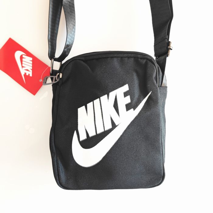 Чанта/паласка Nike Adidas Jordan The North Face различни модели