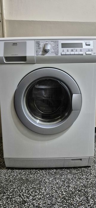 AEG тих мотор работеща