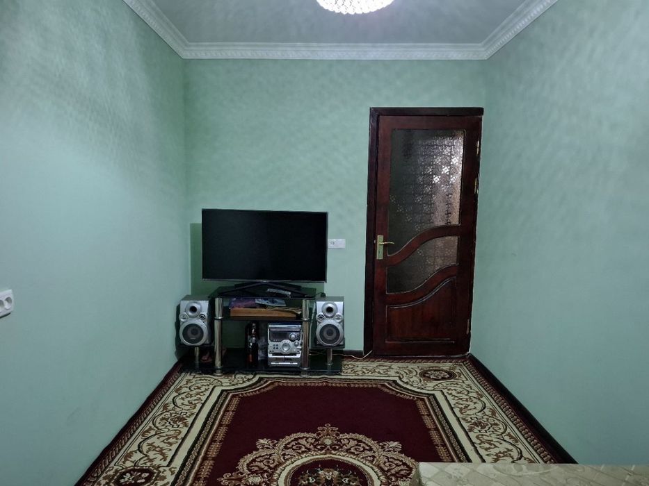 Квартира сотилади 4 хоналик 3 этаж  атлас ёнида