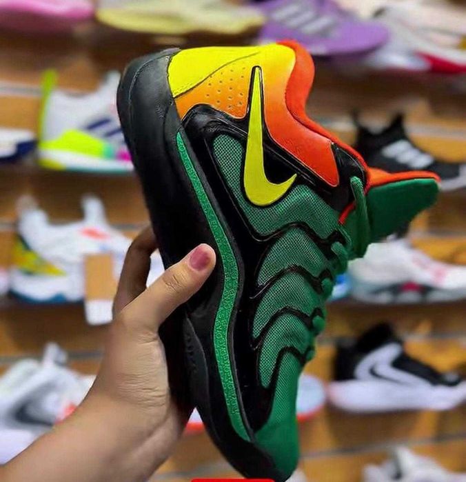 Баскетбольные кроссовки Nike KD-17
