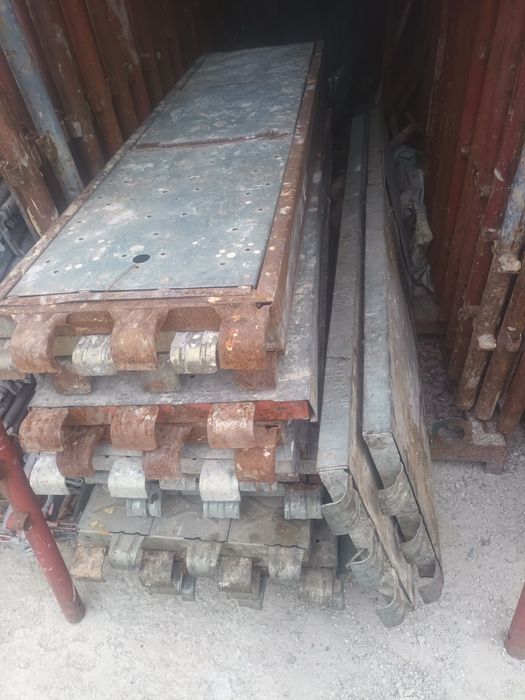 Schela, bare, podine trapa, scari