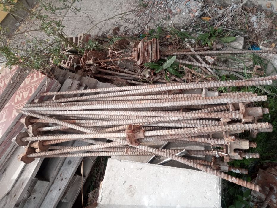 Шпилки за кофраж.