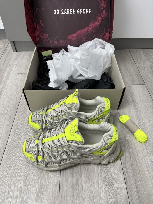 44 Label Group Symbiont 2 marimea 42