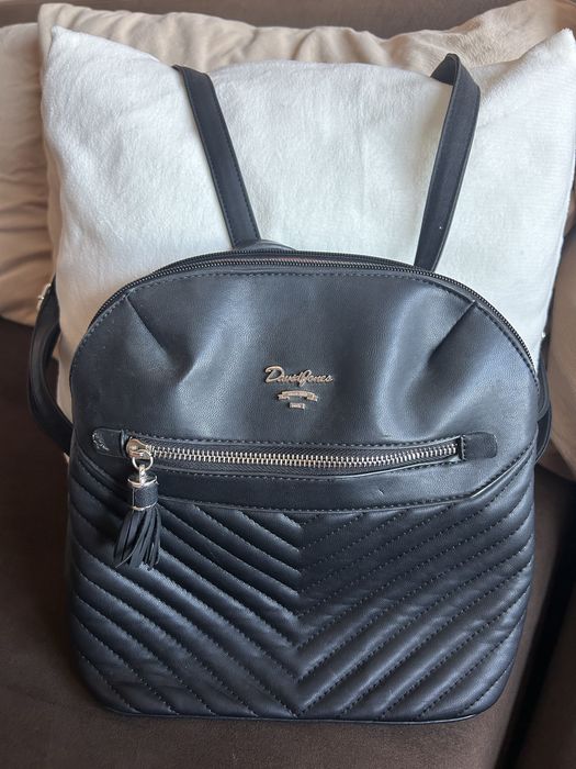 Различни дамски чанти