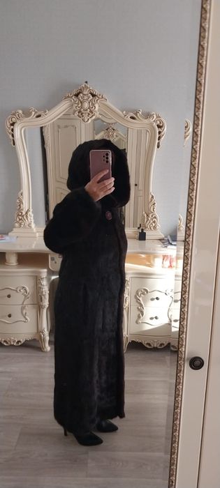 Продам  шубу в идеальном состояние