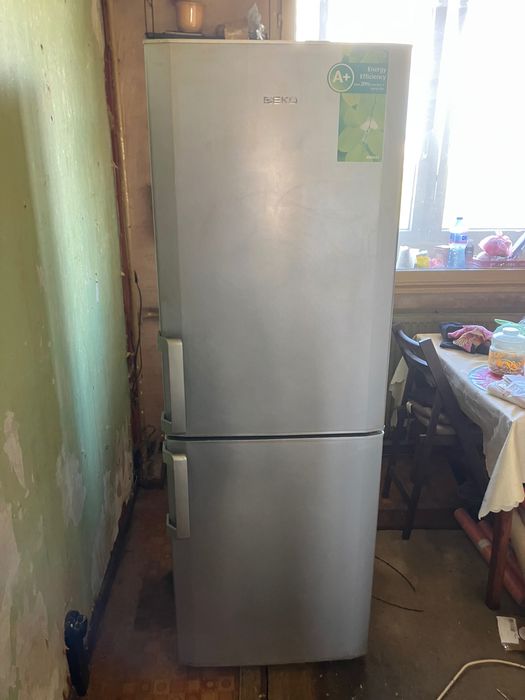 Хладилник ВЕКО CS232020S