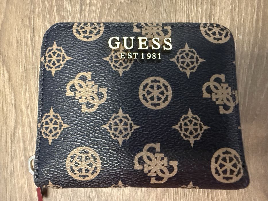 Оригинален дамски портфейл Guess – Чисто нов, неизползван
