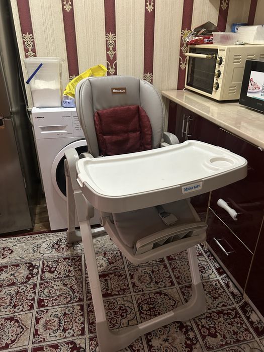 Стол для кормление Mstar