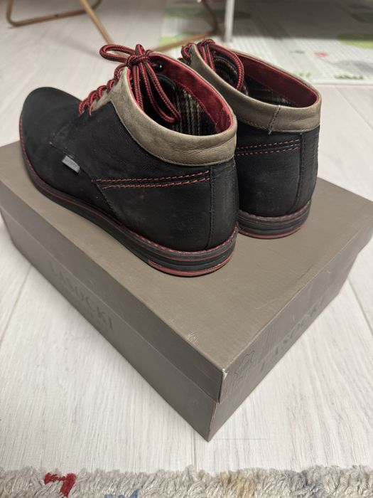 Обувки lasocki мъжки