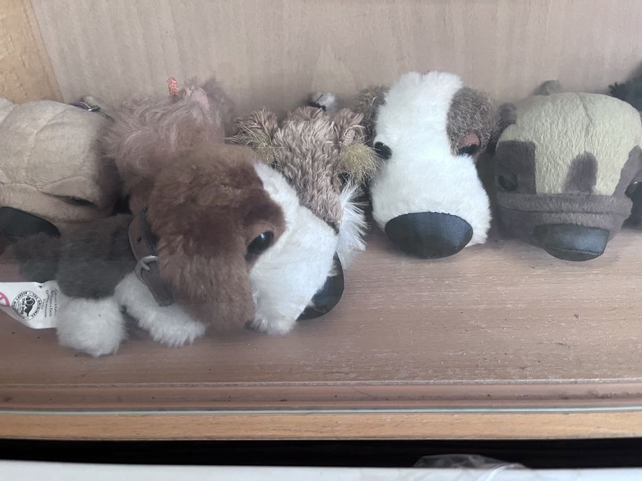 Продам игрушечных собачек коллекционных