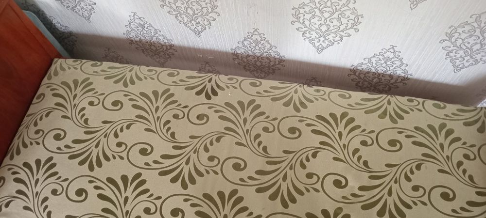 Продаю 2  кровати из чистого дерева