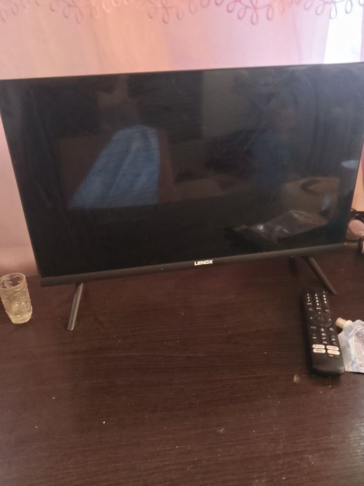 Продам телевизор 30000