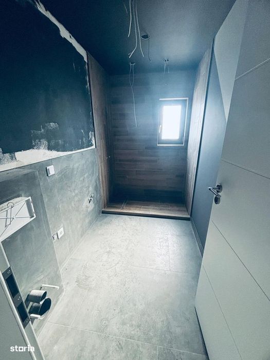 Apartament 2 camere ,decomandat, etaj 1,parcare, insorit , zona Supeco