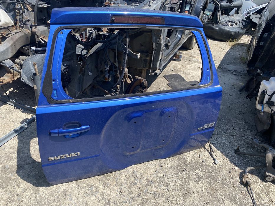 Багажник 5 та врата сузуки гранд витара 2006г дълга база