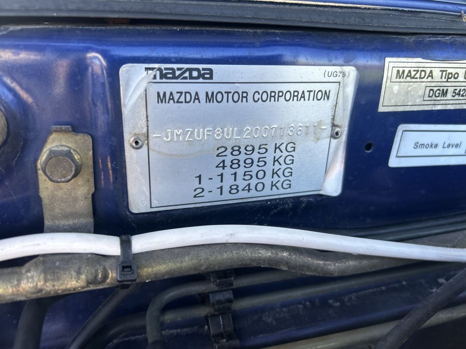 Mazda B2500 4x4 ( Ford Ranger )