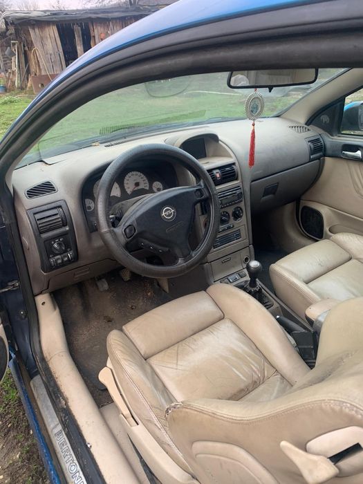 Vând Opel-Astra-G-Coupe